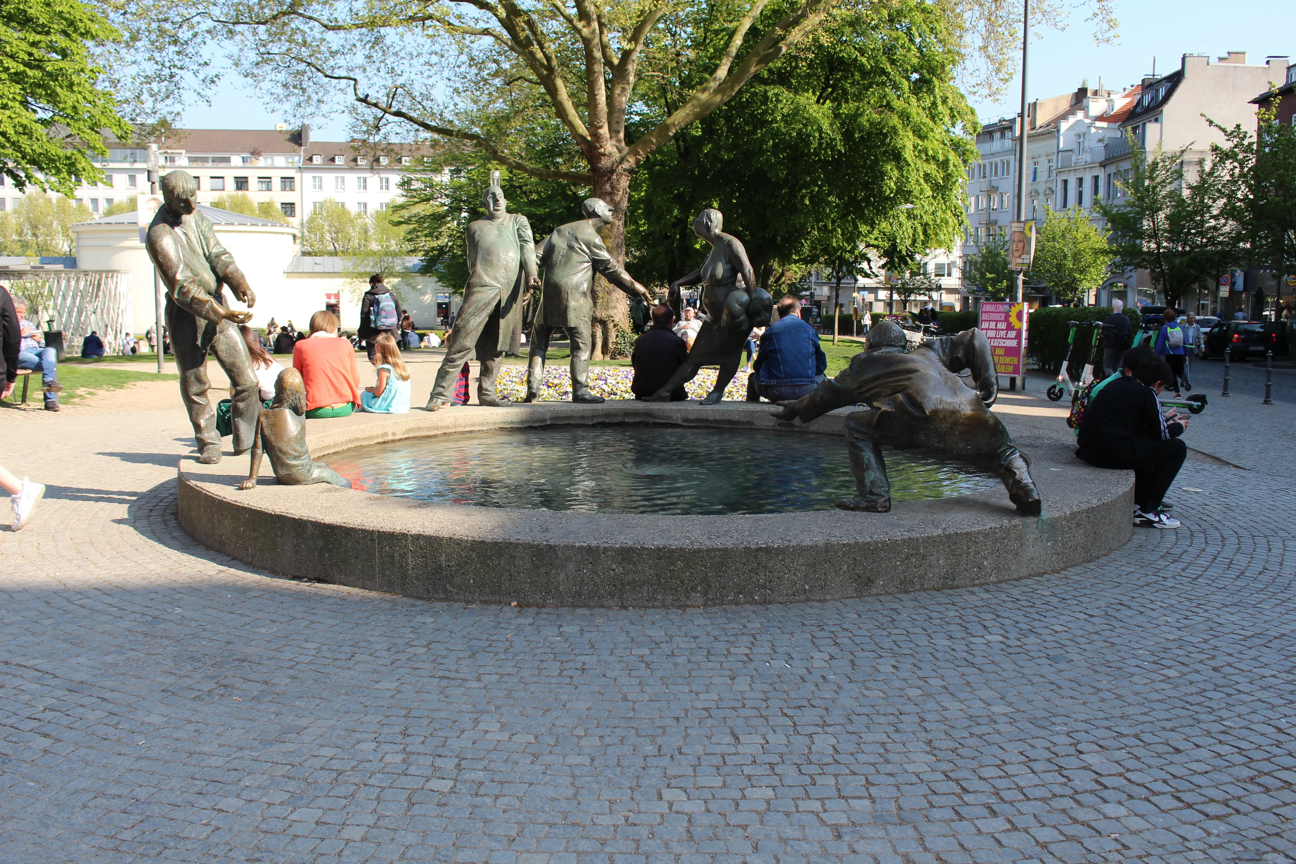 S.Herren - Geldwechslerbrunnen